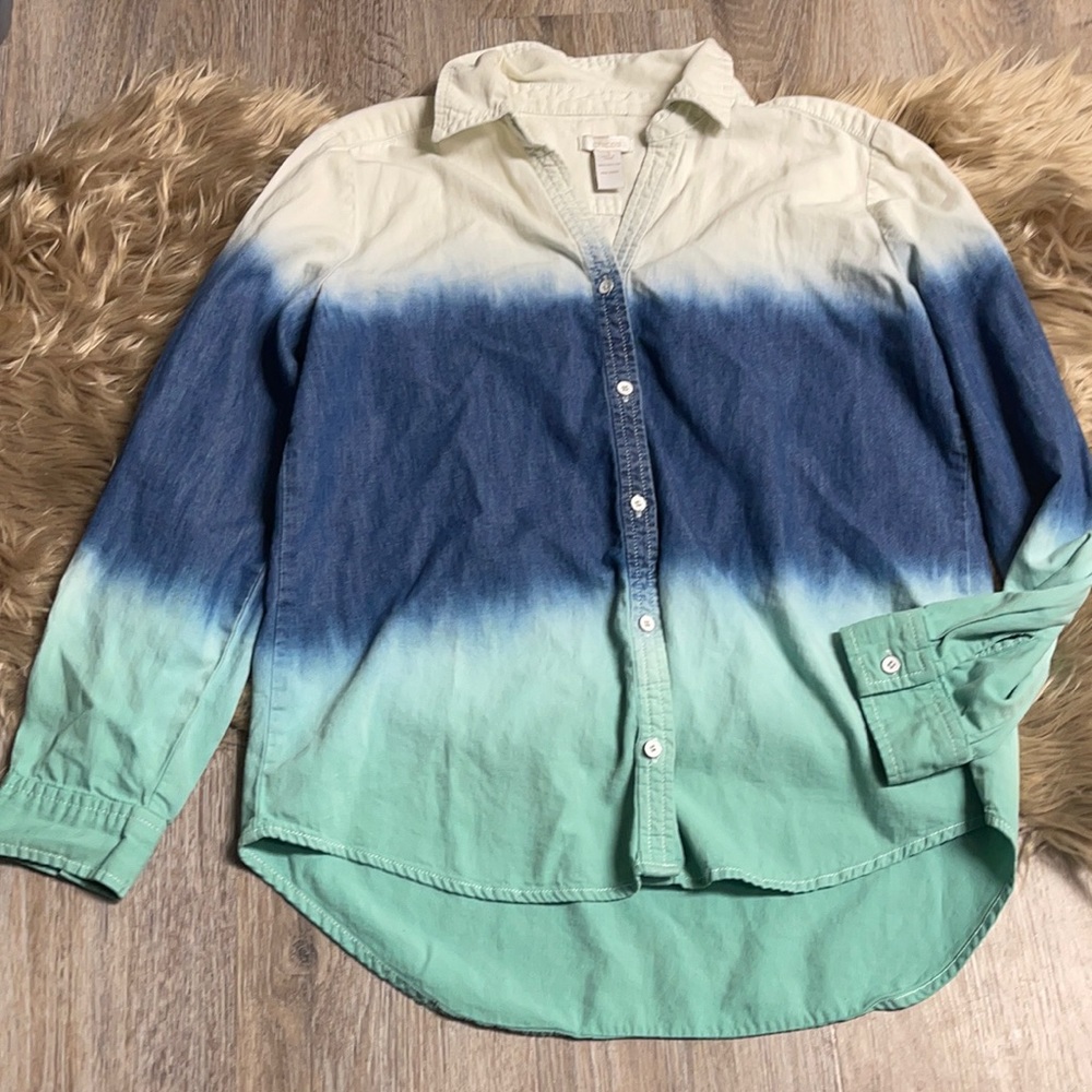 🦋4/$25 Chico’s Shirt Size 1 (US Small 8-10)
